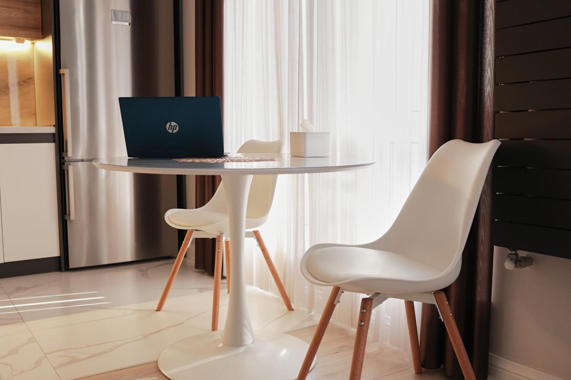 Lovely 1-Bedroom Rental Unit In Downtown Dusanbe Kültér fotó